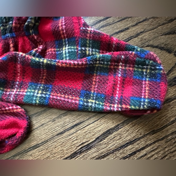 Lands End Kids Red Holiday Plaid Footed Pajamas - size 8 - Picture 6 of 6